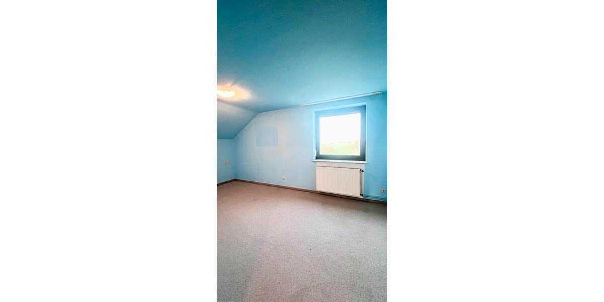 Dachgeschoßwohnung Ebergötzen - 4 Zimmer, 89 m&sup2;, 750&euro; | Angebot:26644672