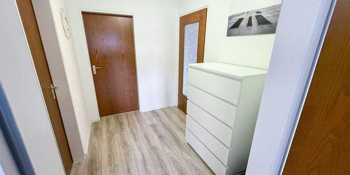 Etagenwohnung Tirschenreuth - 3 Zimmer, 87 m&sup2;, 660&euro; | Angebot:24855736