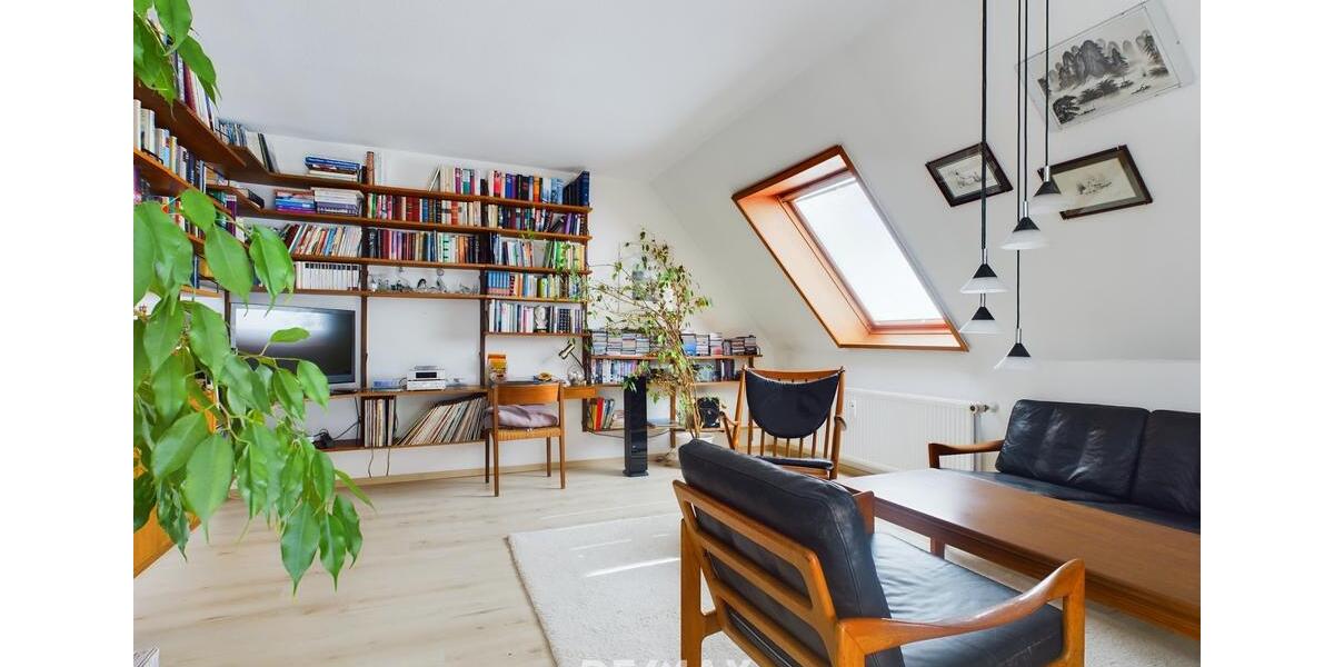 Dachgeschoßwohnung Weinstadt - 3 Zimmer, 80 m&sup2;, 810&euro; | Angebot:26574380