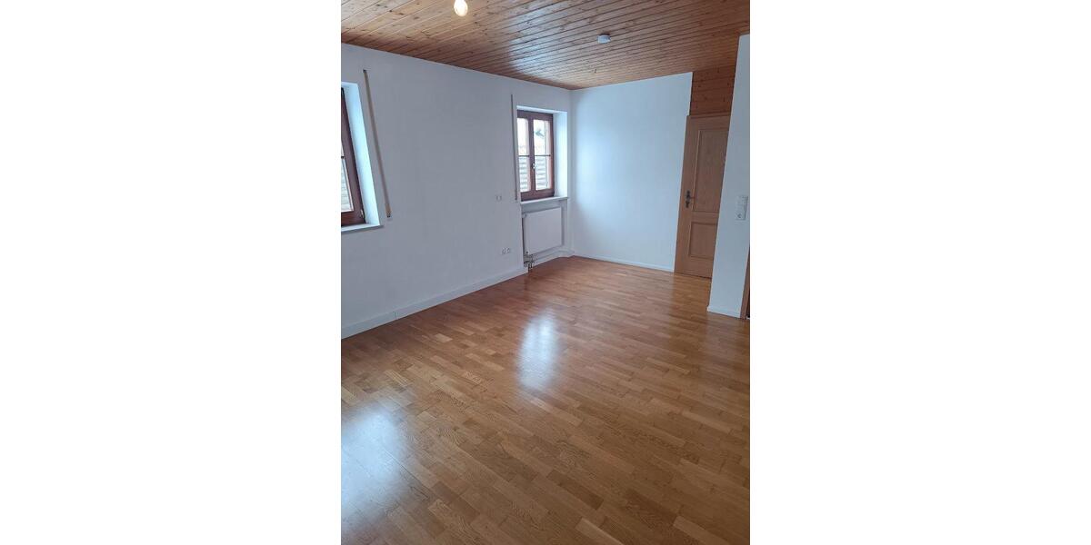 Etagenwohnung Altusried - 3 Zimmer, 93 m&sup2;, 965&euro; | Angebot:25978854