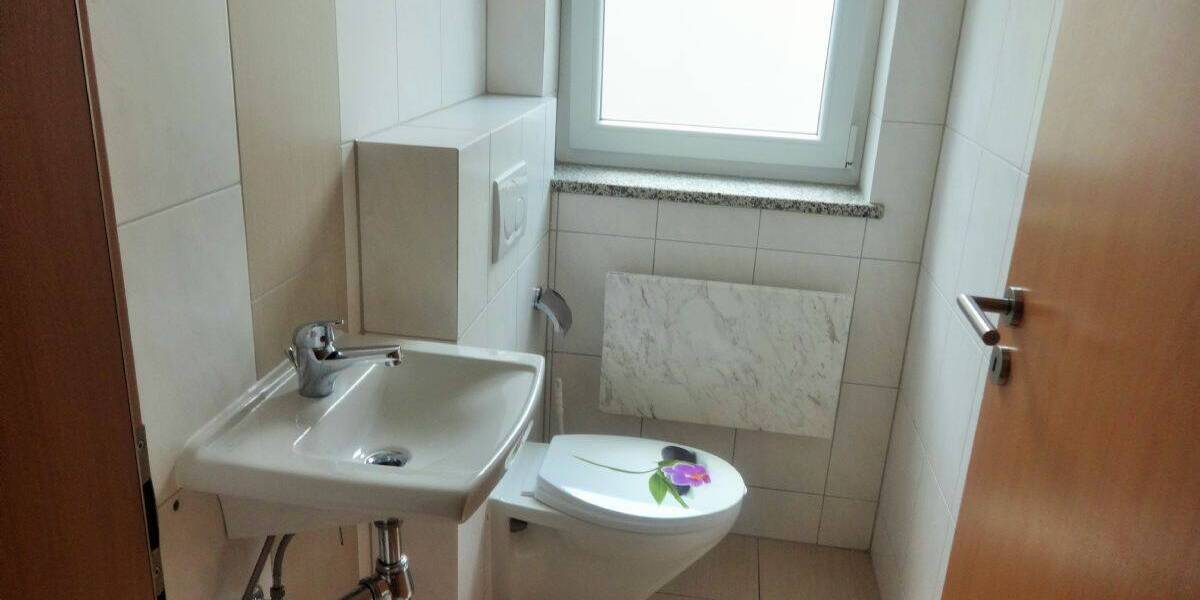 Etagenwohnung Amberg - 3 Zimmer, 92 m&sup2;, 700&euro; | Angebot:26607201