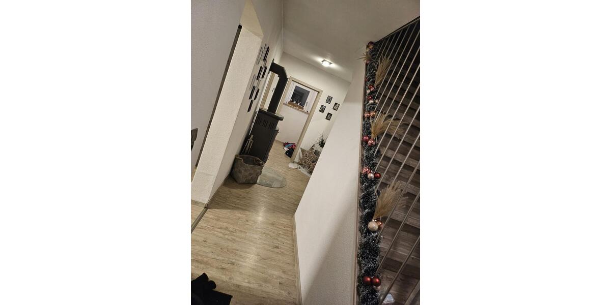 Einfamilienhaus Wittislingen - 7 Zimmer, 175 m&sup2;, 1.400&euro; | Angebot:25936918