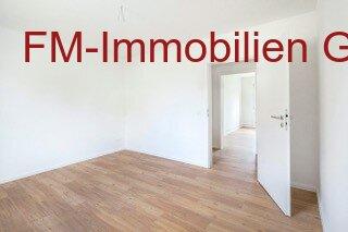 Etagenwohnung Genthin - 3 Zimmer, 77 m&sup2;, 616&euro; | Angebot:25357548