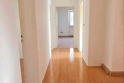 Wohnung Buckenhof - 3 Zimmer, 80 m&sup2;, 1.100&euro; | Angebot:26697480