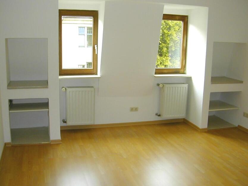 Dachatelier mit Garten für Studenten oder Paare ab Dezember 3 zimmer