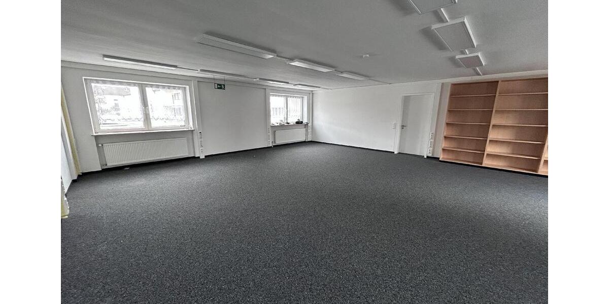 Gewerbeobjekt Gersthofen - 1.750&euro; | Angebot:22708206