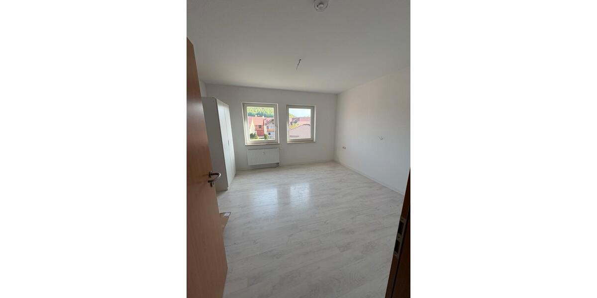 Etagenwohnung Themar - 3 Zimmer, 114 m&sup2;, 960&euro; | Angebot:26483251
