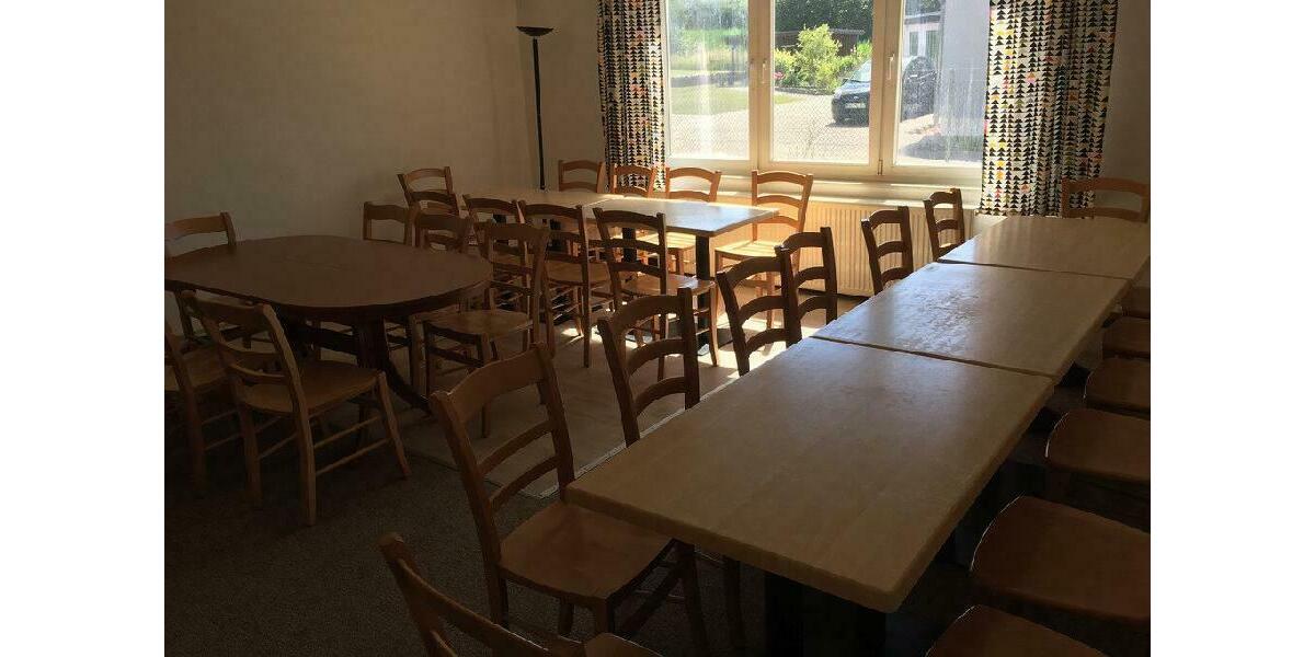 Wohnen auf Zeit Tarnow - 14 Zimmer, 300 m&sup2;, 15&euro; | Angebot:10740825