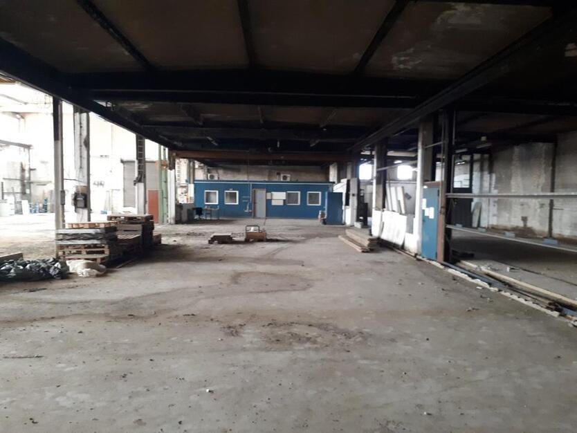 Halle Lagerhalle Kalthalle Freifläche Hamm Rathenaustraße zimmer