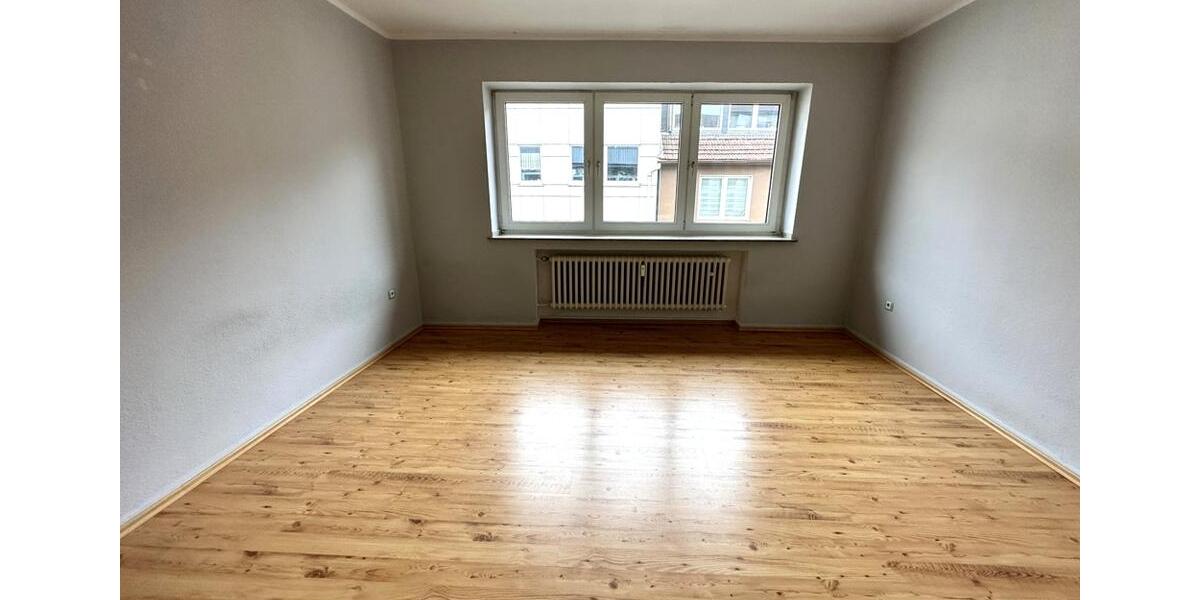 Etagenwohnung Gelsenkirchen - 4 Zimmer, 130 m&sup2;, 750&euro; | Angebot:21437740