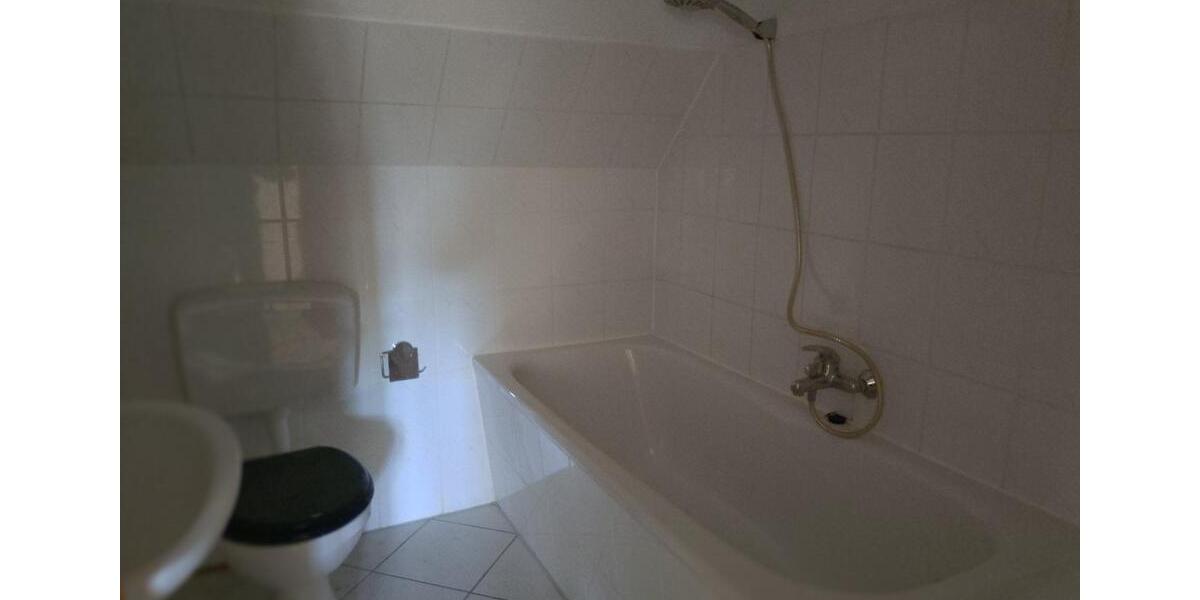 Dachgeschoßwohnung Hohe Börde - 3 Zimmer, 69 m&sup2;, 395&euro; | Angebot:26412763