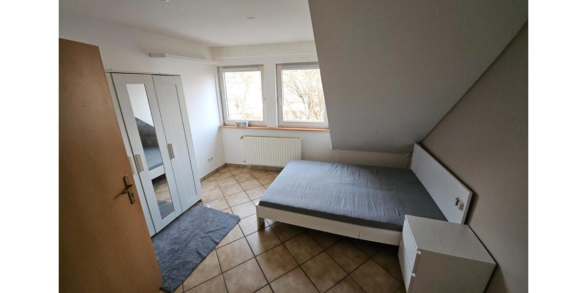 Etagenwohnung Hameln - 1 Zimmer, 10 m&sup2;, 325&euro; | Angebot:26482113