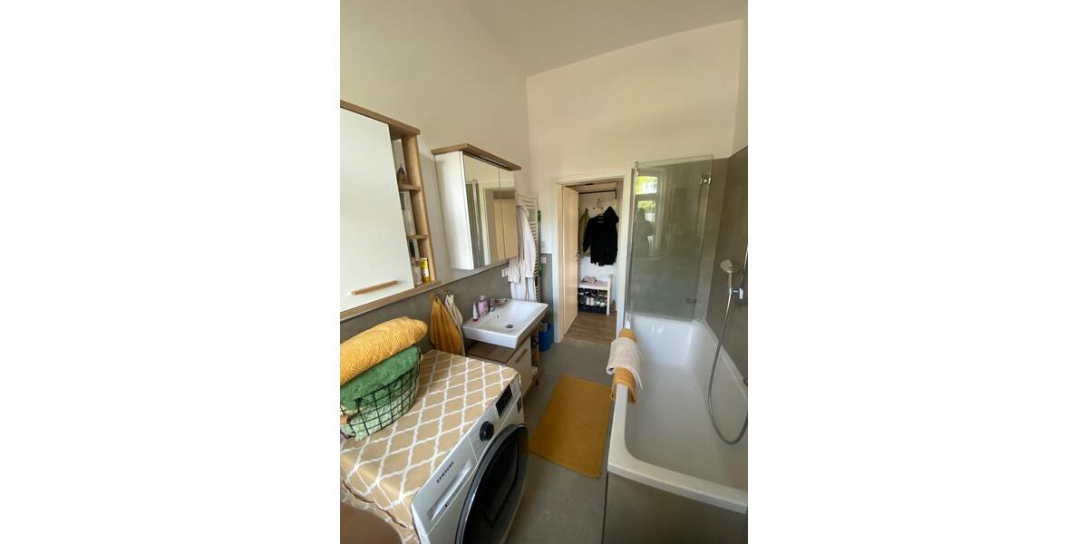 2-Raumwohnung mit Balkon, Einbauküche, Badmöbel & Stellplatz 2 zimmer