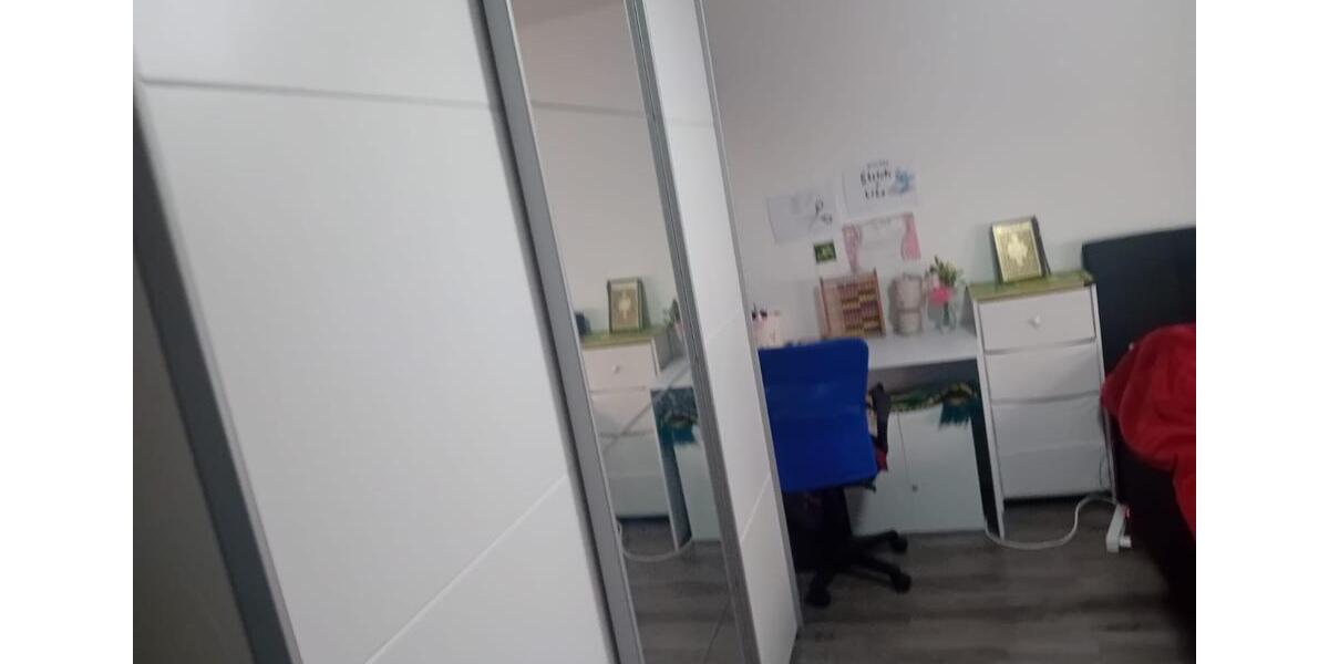 Etagenwohnung Friedrichshafen - 3 Zimmer, 80 m&sup2;, 1.300&euro; | Angebot:26321283
