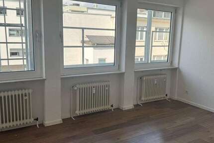 Wohnung Koblenz - 1 Zimmer, 30 m&sup2;, 430&euro; | Angebot:27075878