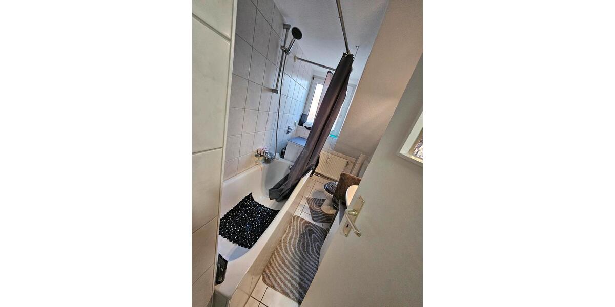 Dachgeschoßwohnung Wolfsburg - 2 Zimmer, 40 m&sup2;, 465&euro; | Angebot:26587342