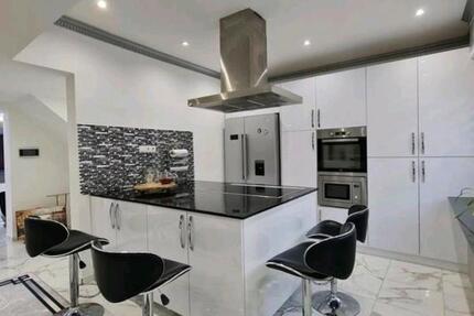 Haus Koblenz Bisholder - 6 Zimmer, 160 m&sup2;, 1.800&euro; | Angebot:26164041