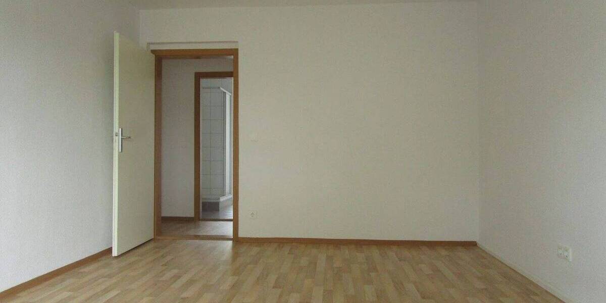 Etagenwohnung Döbeln - 2 Zimmer, 55 m&sup2;, 292&euro; | Angebot:26758664