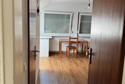 Wohnung Stuttgart Feuerbach - 1 Zimmer, 28 m&sup2;, 900&euro; | Angebot:26698174