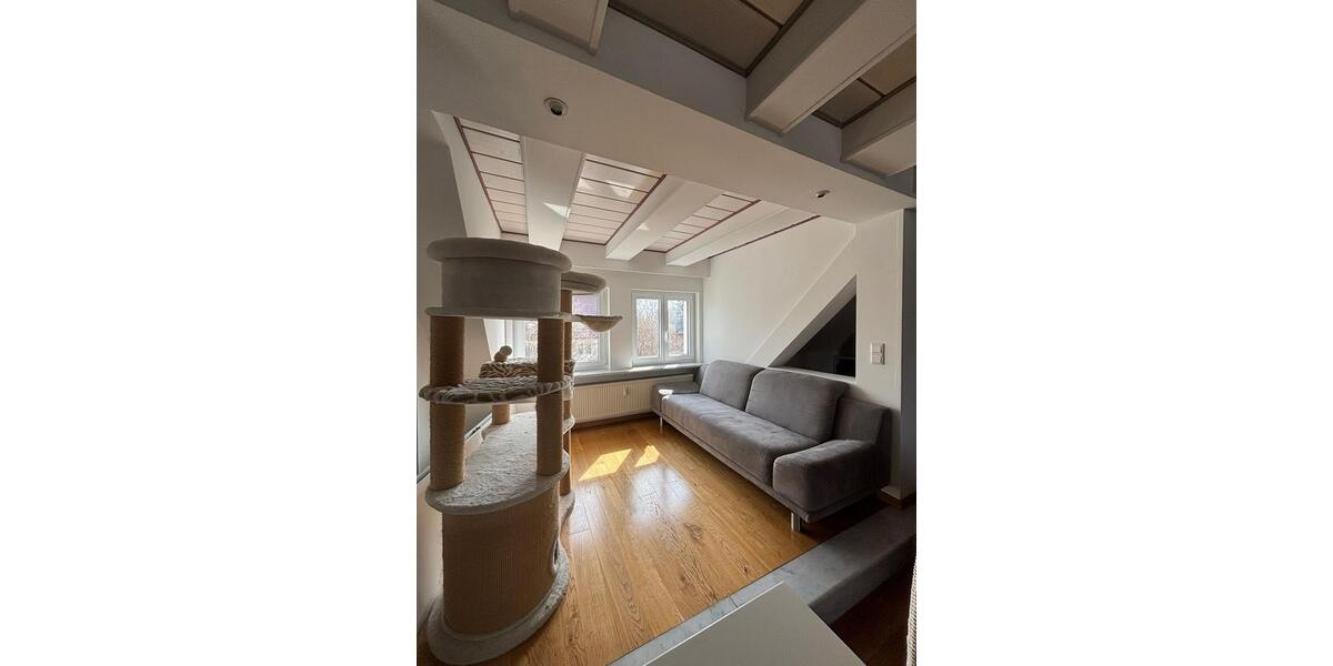 Dachgeschoßwohnung Markt Indersdorf - 4 Zimmer, 130 m&sup2;, 2.150&euro; | Angebot:25881481