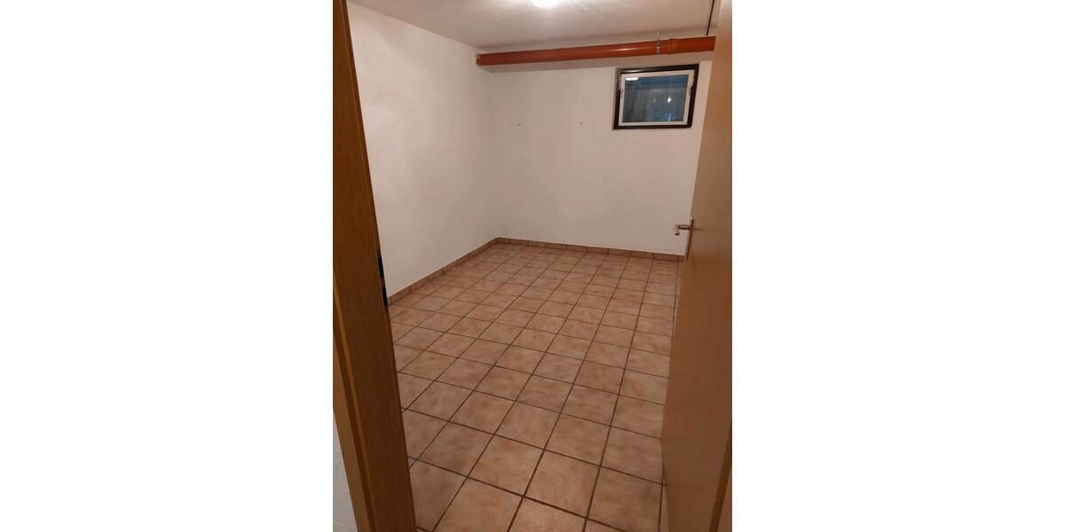 Dachgeschoßwohnung Lauchheim - 3 Zimmer, 92 m&sup2;, 780&euro; | Angebot:24661596