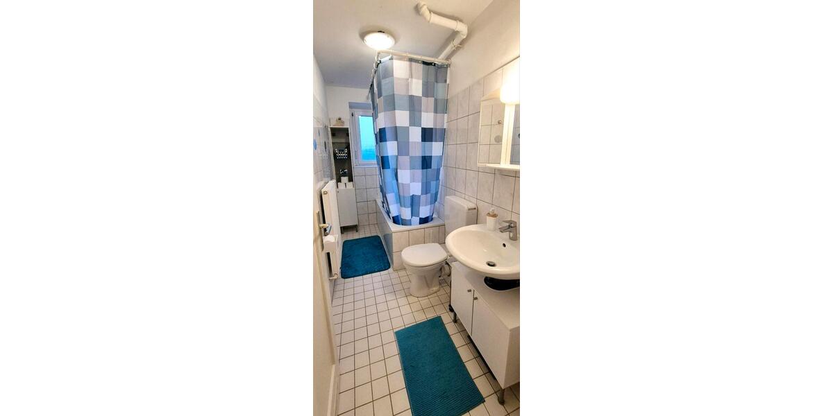 Hochparterre Wiesbaden Biebrich - 2 Zimmer, 40 m&sup2;, 950&euro; | Angebot:25987626