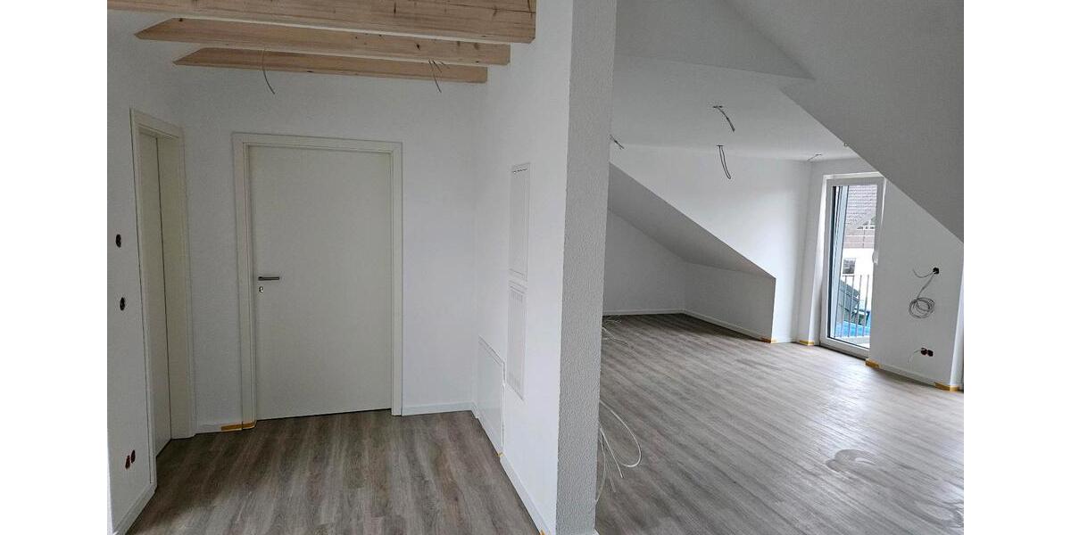Dachgeschoßwohnung Umkirch - 2 Zimmer, 63 m&sup2;, 950&euro; | Angebot:25057535