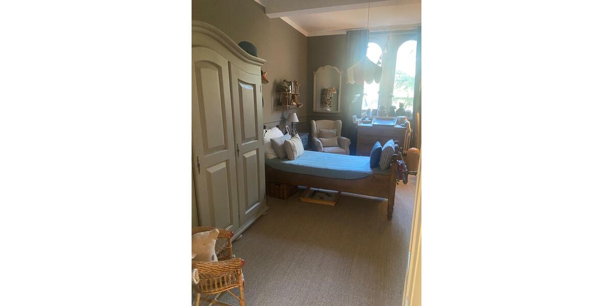 Dachgeschoßwohnung Baden-Baden Baden - 4 Zimmer, 113 m&sup2;, 1.500&euro; | Angebot:25649140