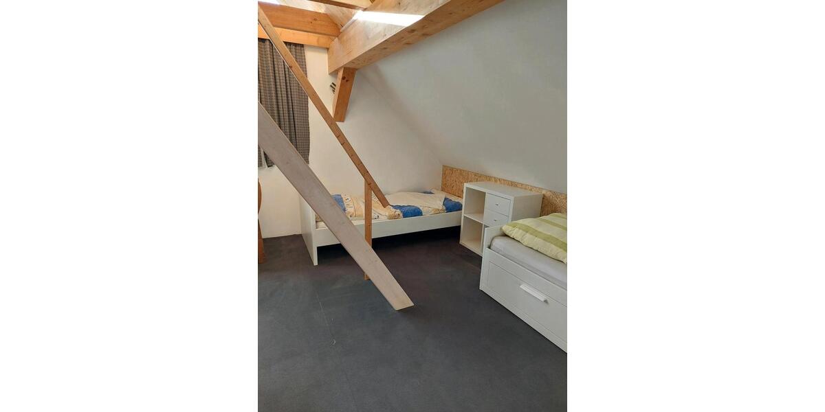 Dachgeschosswohnung 2 zimmer