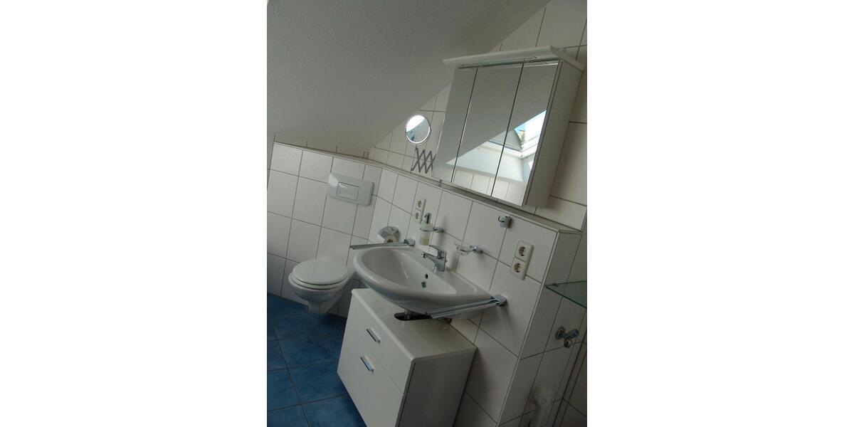 Dachgeschoßwohnung Jagsthausen - 3.5 Zimmer, 20 m&sup2;, 700&euro; | Angebot:24326592