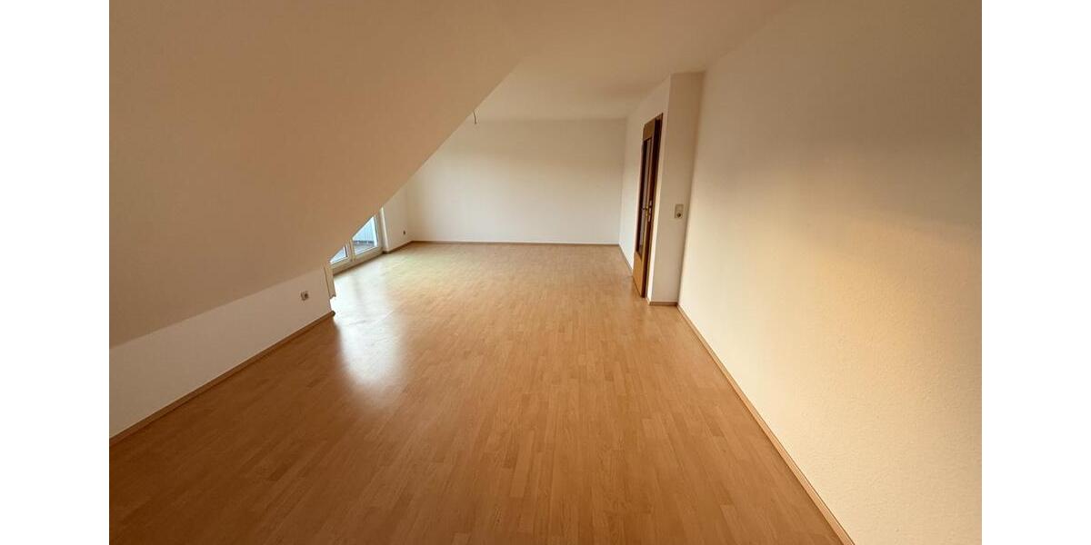 Dachgeschoßwohnung Extertal - 2 Zimmer, 68 m&sup2;, 450&euro; | Angebot:24662300