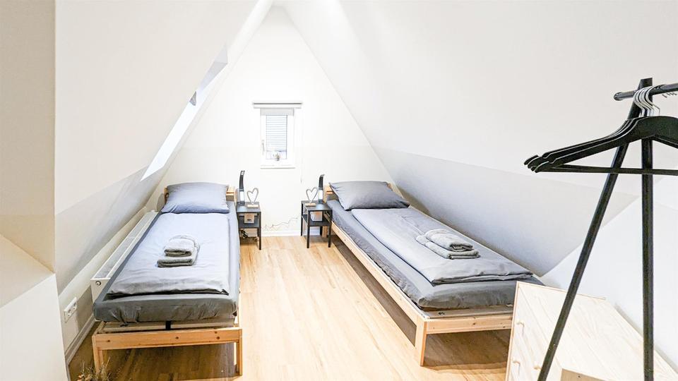 Wohnen auf Zeit Stuttgart Bad Cannstatt - 3 Zimmer, 50 m&sup2;, 22&euro; | Angebot:19369727