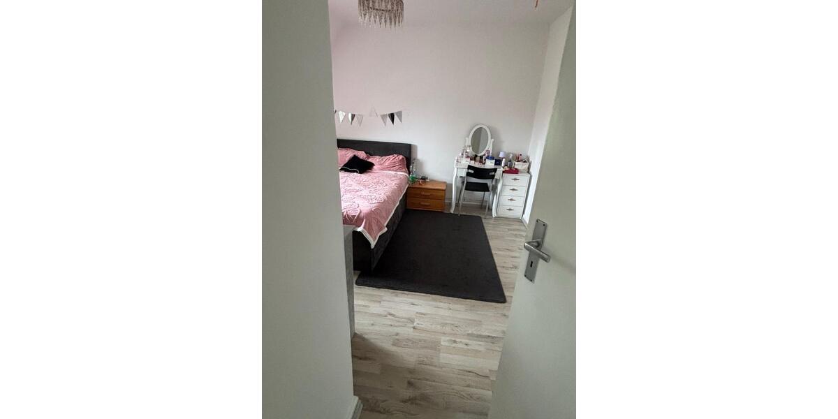 Dachgeschoßwohnung Beelen - 3 Zimmer, 70 m&sup2;, 670&euro; | Angebot:26639574