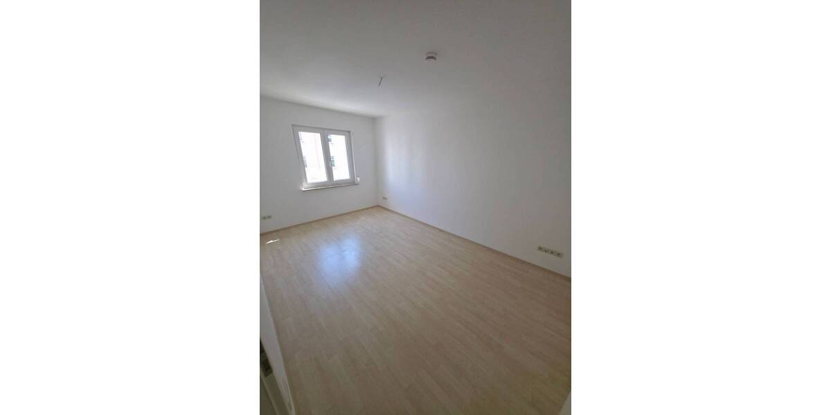 Etagenwohnung Jena Nord - 4 Zimmer, 88 m&sup2;, 1.000&euro; | Angebot:26188331