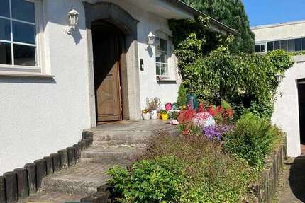 Haus zum Mieten in Würselen 1.450 € 180 m²