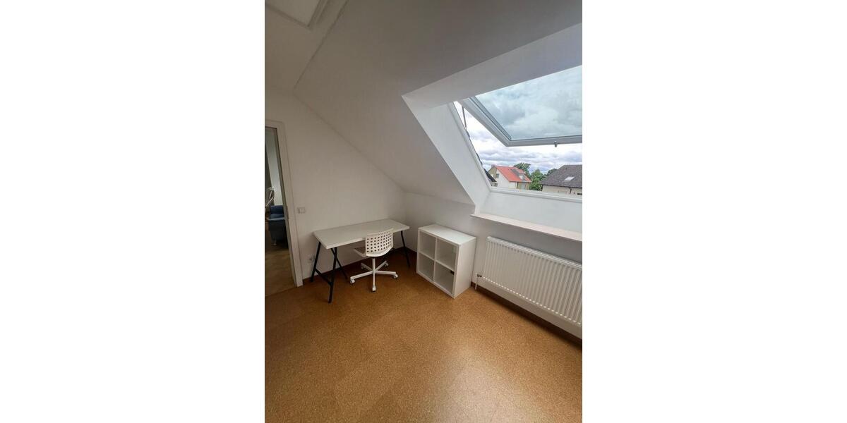 Wohnen auf Zeit Mannheim Hochstätt - 1 Zimmer, 12 m&sup2;, 425&euro; | Angebot:26153920