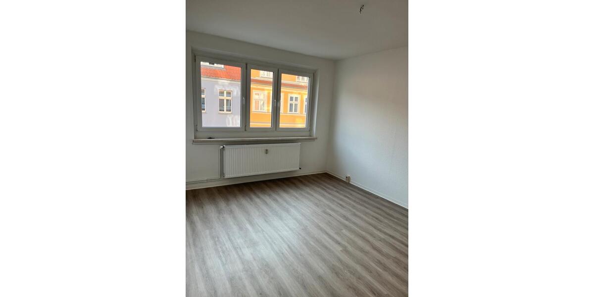 Etagenwohnung Greifswald - 4 Zimmer, 97 m&sup2;, 1.600&euro; | Angebot:26481885