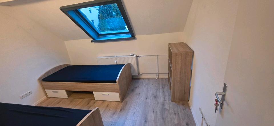 Dachgeschoßwohnung Höhr-Grenzhausen Grenzhausen - 3 Zimmer, 63 m&sup2;, 710&euro; | Angebot:26038600