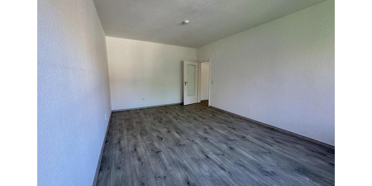 Etagenwohnung Nienburg (Weser) - 4 Zimmer, 107 m&sup2;, 990&euro; | Angebot:25864137