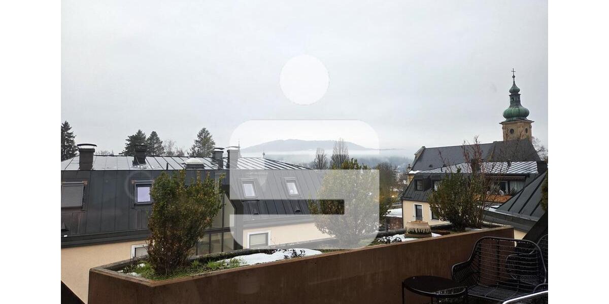 Oberste Wohnung mit Dachterrasse! 2 zimmer