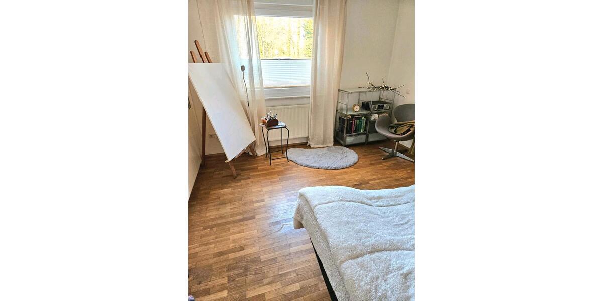 Wohnen auf Zeit Köln Mülheim - 16 Zimmer, 122 m&sup2;, 680&euro; | Angebot:26329575