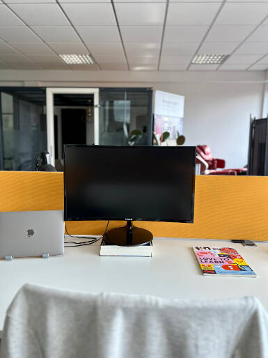 Eigener oder flexibler Arbeitsplatz im Zentrum von Hennef - All-in-Miete