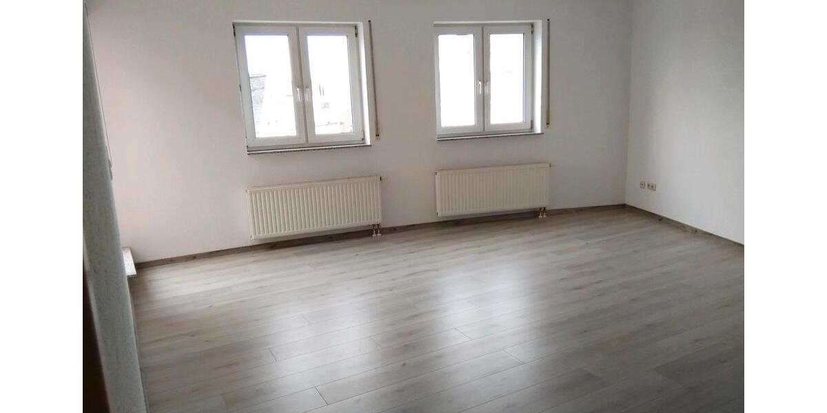 Etagenwohnung Lugau/Erzgebirge Erzgebirge - 3 Zimmer, 77 m&sup2;, 640&euro; | Angebot:26480539