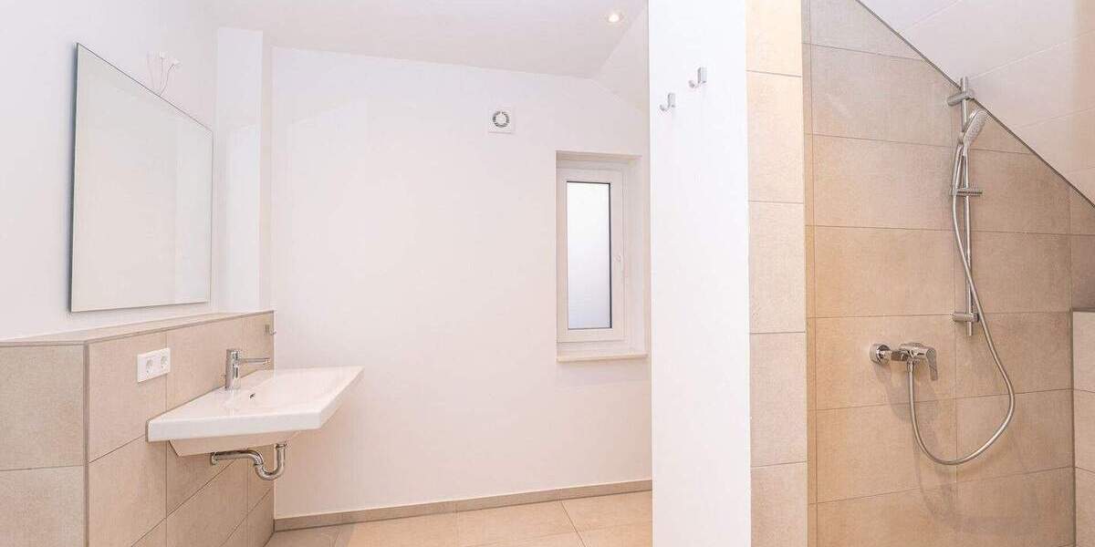 Doppelhaushälfte Stade Altländer Viertel - 4 Zimmer, 108 m&sup2;, 1.715&euro; | Angebot:25692804