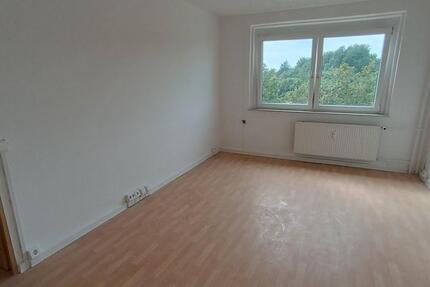 Wohnung Stollberg (Erzgebirge) - 4 Zimmer, 67 m&sup2;, 450&euro; | Angebot:26564178