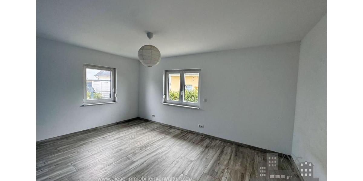 Einfamilienhaus Velten - 4 Zimmer, 100 m&sup2;, 2.000&euro; | Angebot:26570575