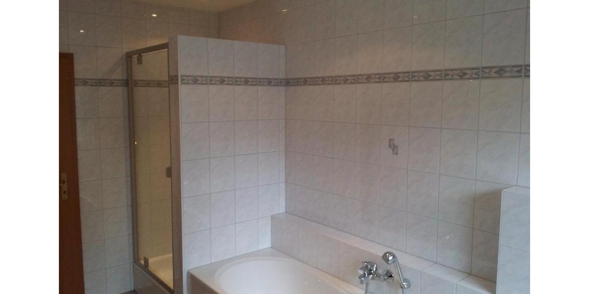 Dachgeschoßwohnung Gronau (Westfahlen) - 2 Zimmer, 70 m&sup2;, 645&euro; | Angebot:26048057