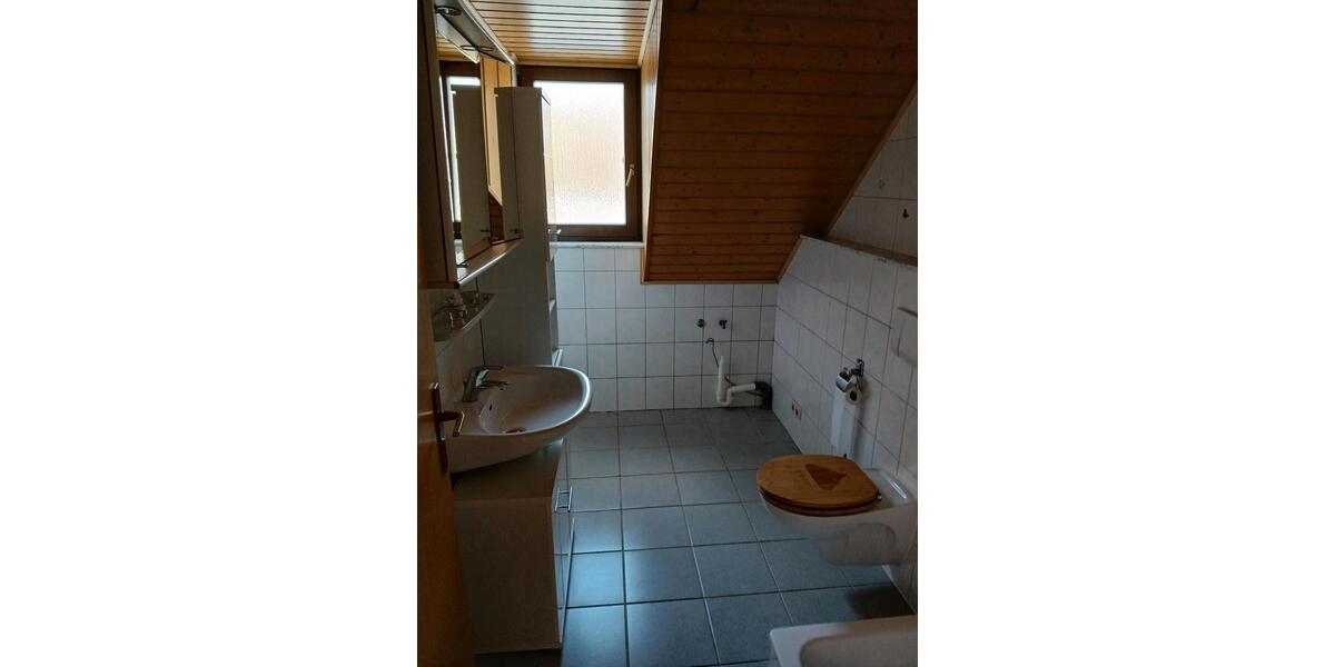 Dachgeschoßwohnung Mommenheim - 2.5 Zimmer, 70 m&sup2;, 810&euro; | Angebot:24417639