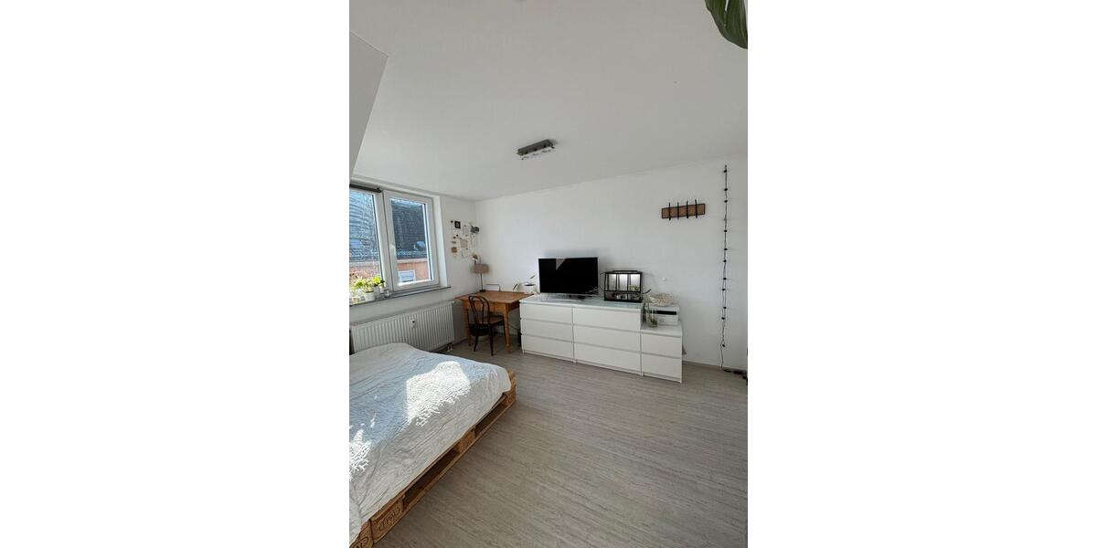 Wohnen auf Zeit Karlsruhe Mühlburg - 5 Zimmer, 125 m&sup2;, 475&euro; | Angebot:25982124