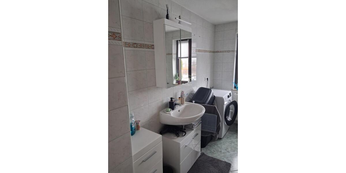 Erdgeschoßwohnung Gersdorf - 2 Zimmer, 55 m&sup2;, 380&euro; | Angebot:25448573